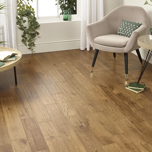 Natural oak Engineering wood flooring in a modern living room.